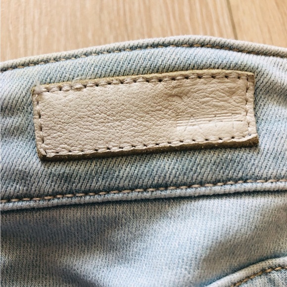 Abercrombie & Fitch Signature Collection Light Wash Blue Jeans Size 29/30R - Picture 6 of 12